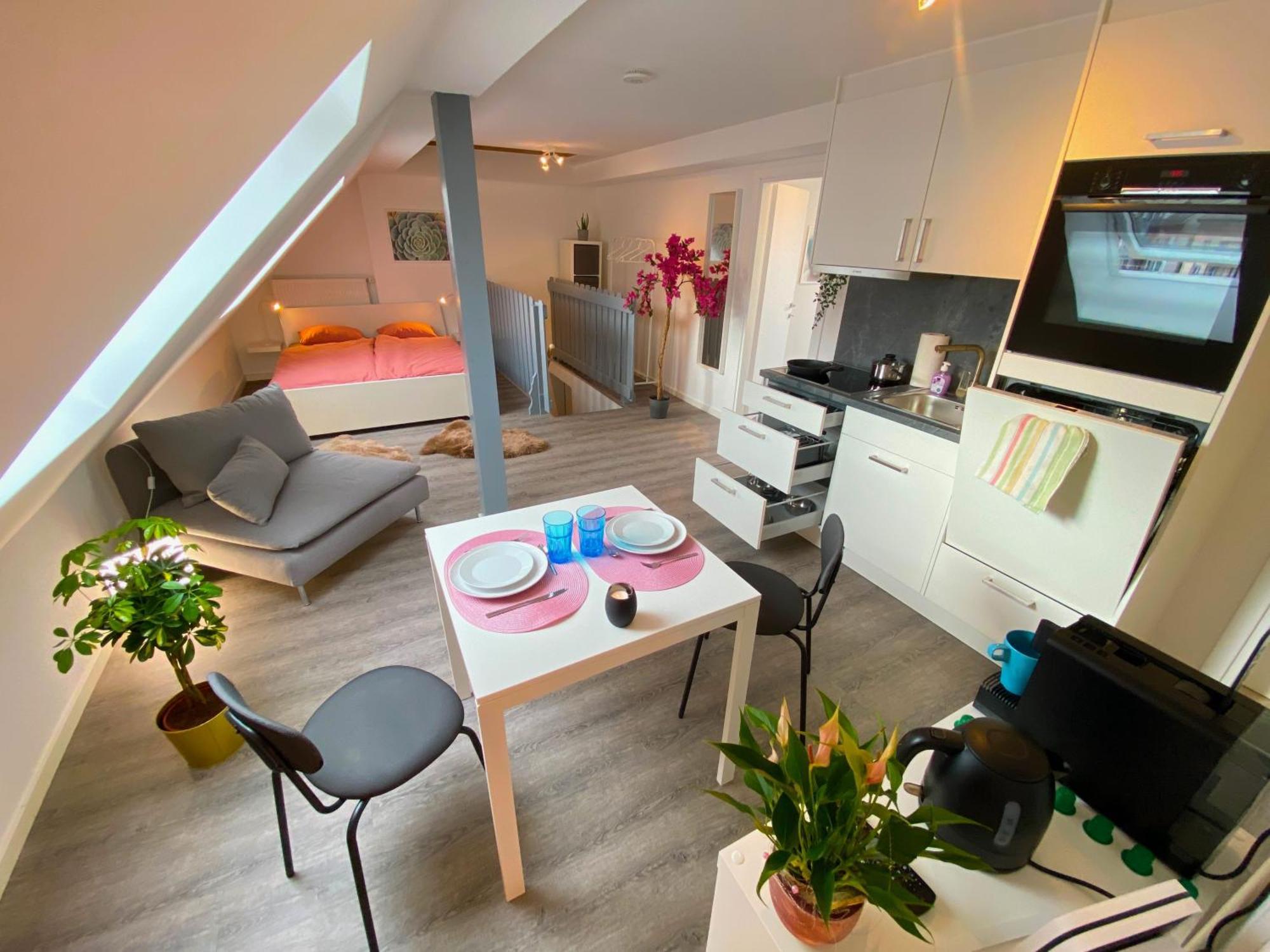 Ruhige, Neue Dachwohnung An Altstadt, Naehe Messe เซนต์กาลเลิน ภายนอก รูปภาพ